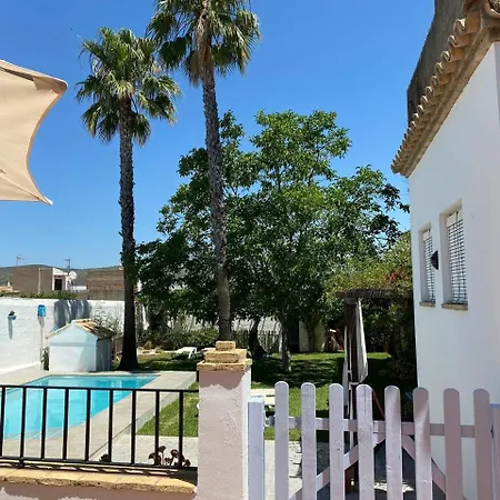 Casa Ana Burguillos